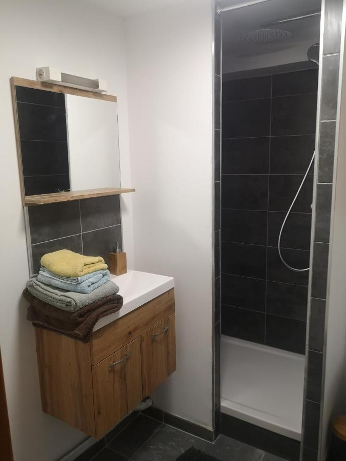 Appartement au calme à Pernes 1 chambre Esterno foto
